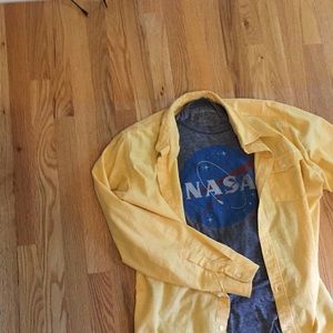 Long sleeve gap washed yellow button up